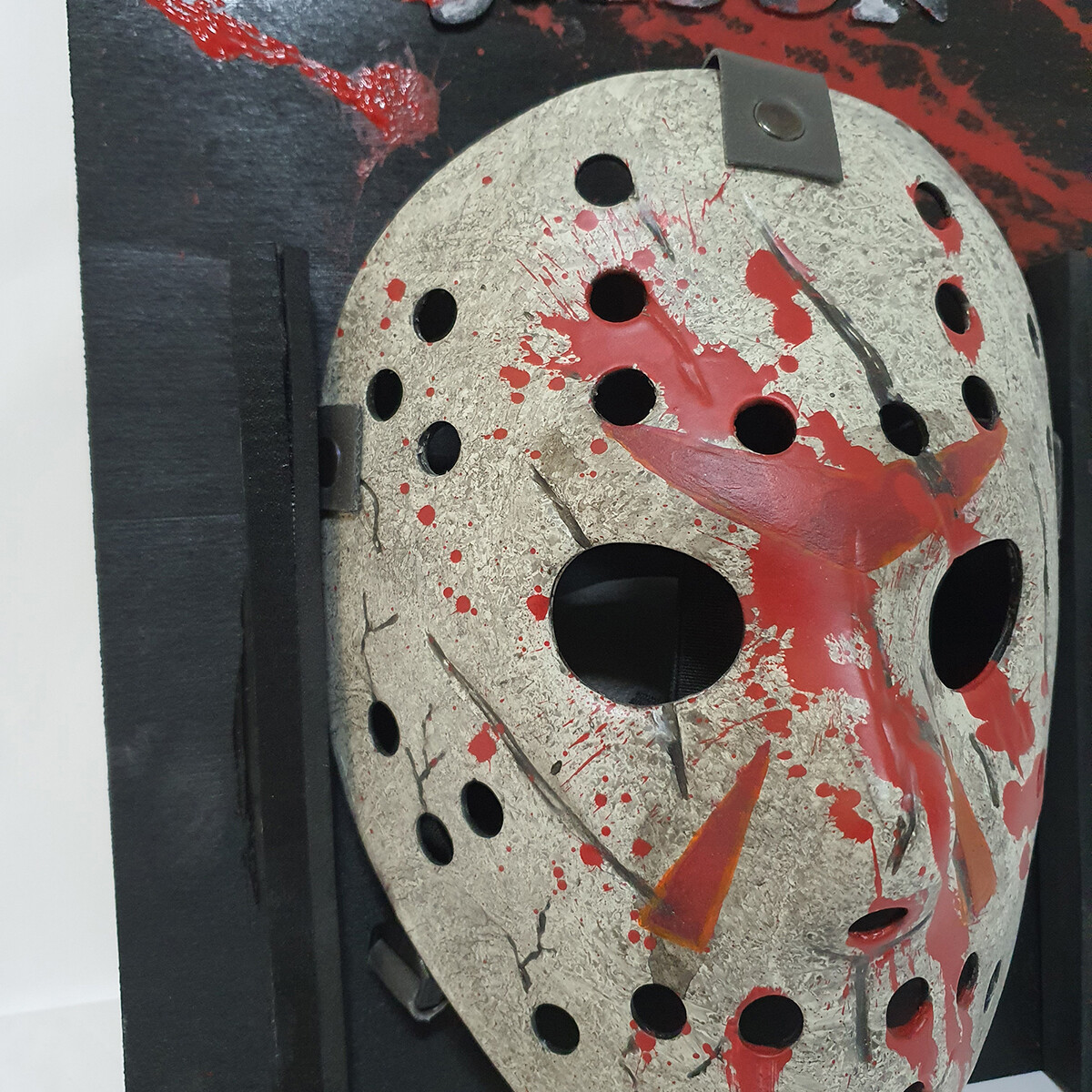 Maschera Jason Voorhees Artigianale in Vetroresina - Made in Italy - immagine 6