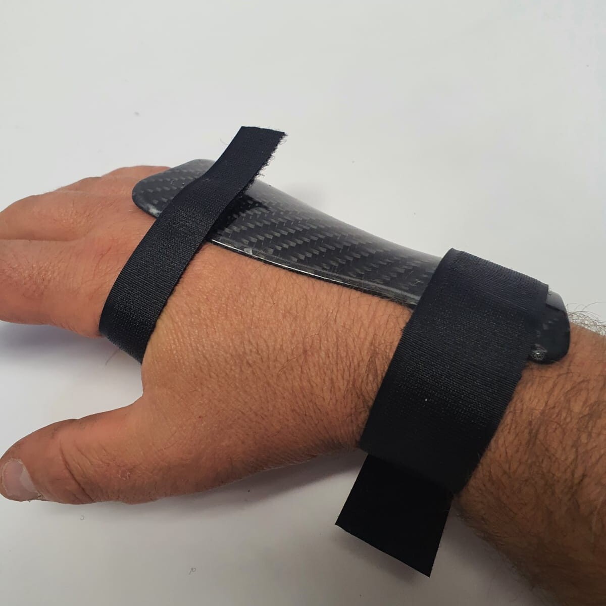 Protezione/Tutori Metacarpale in carbonio Quarto e Quinto osseo Mano Destra - immagine 4