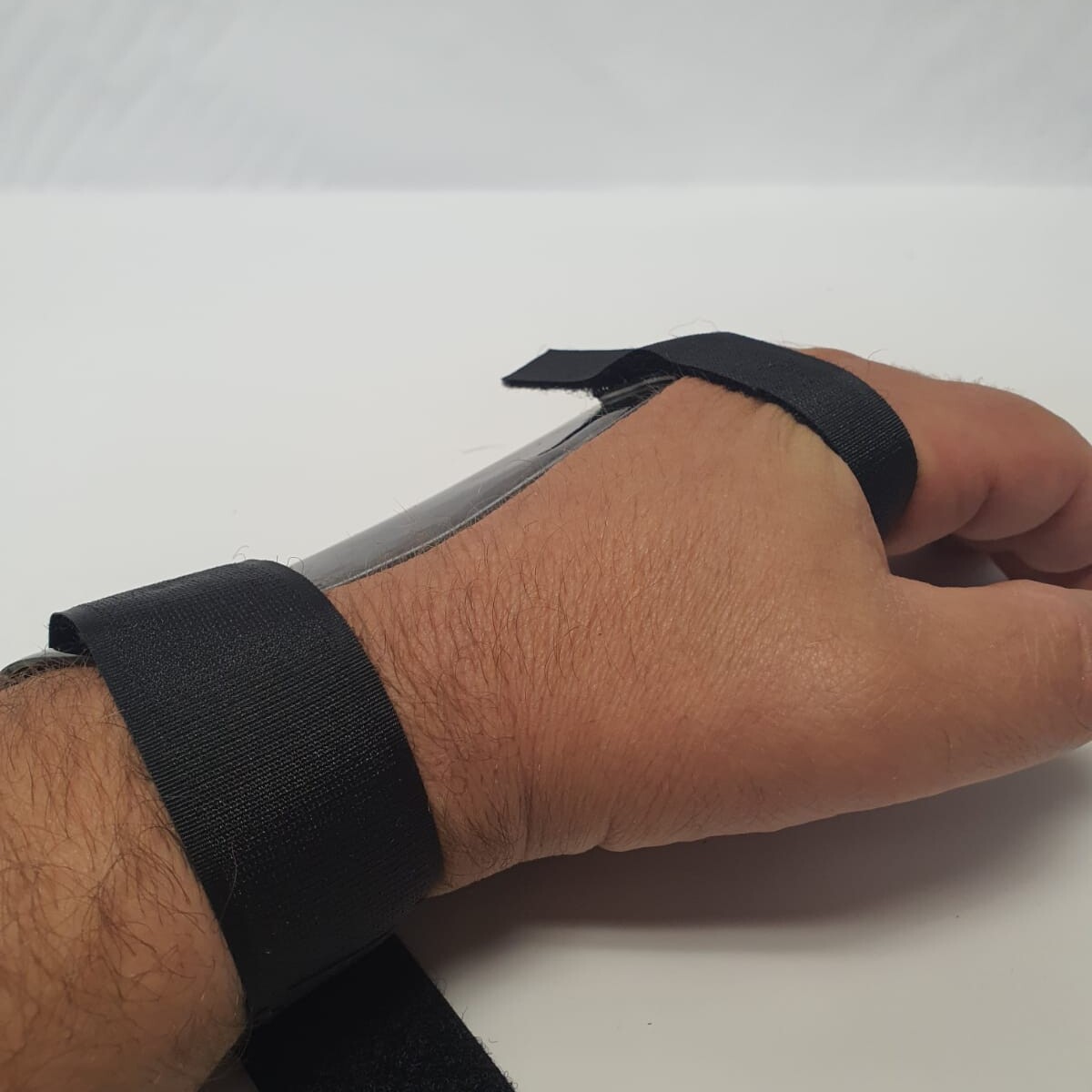Protezione/tutori in carbonio Metacarpale Quarto e Quinto osseo Mano Sinistra - immagine 5