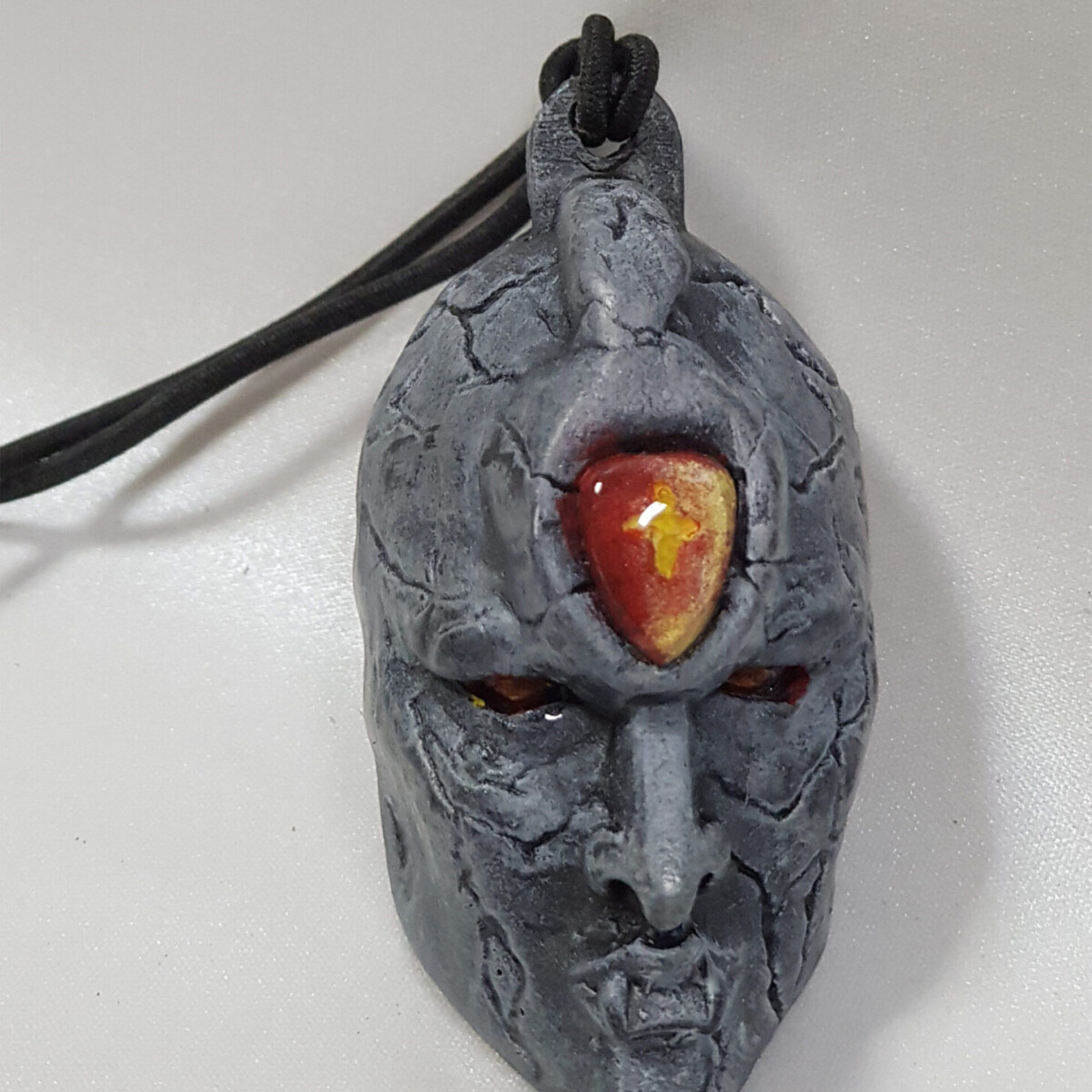 Maschera di Pietra con Gemma